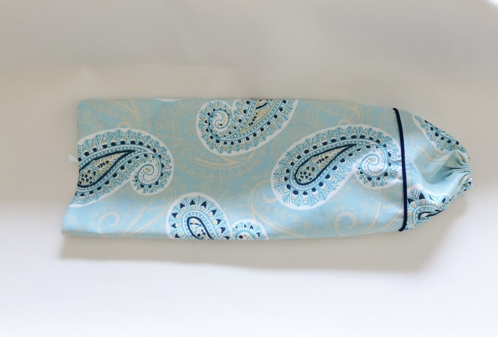 GiftsandHomeDecorUS Plastic Bag Holders