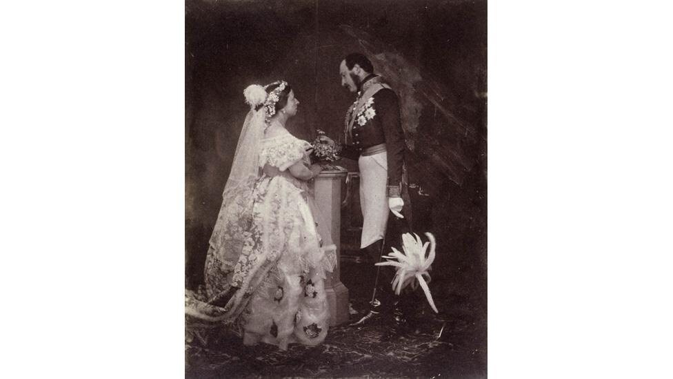 LA REGINA VITTORIA, SPOSA NEL 1840