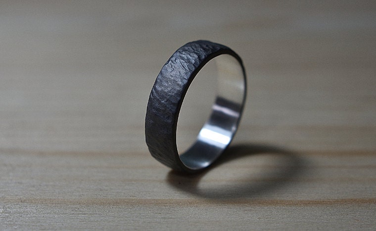 meteorite_black_ring_lrplana