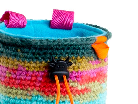 handmade crochet chalkbag for outdoor and indoor climbing