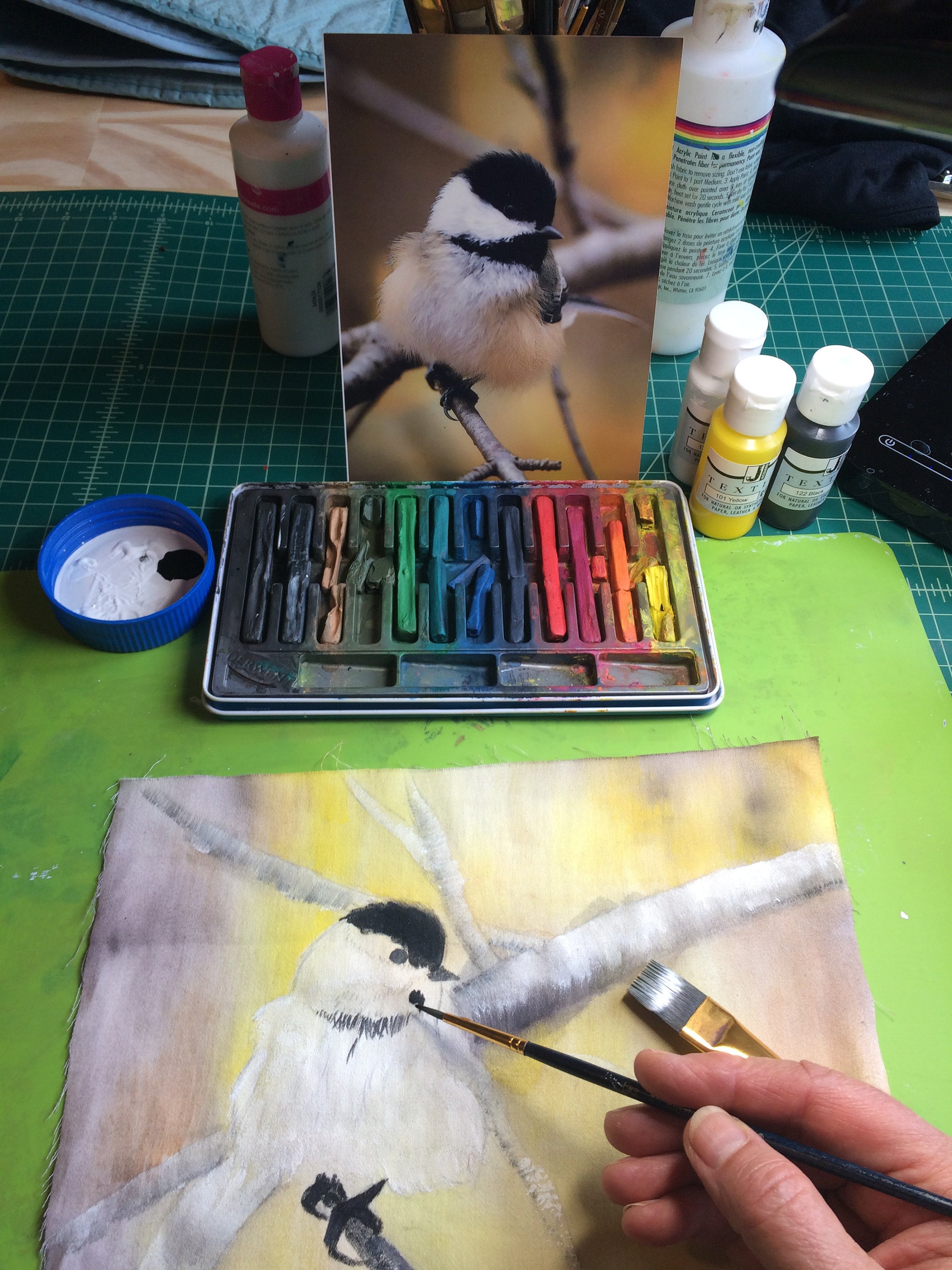 Step 3 - Adding detail (this is where it starts getting tricky...to dry of a brush you get nothing...to wet you get a big happy accident .