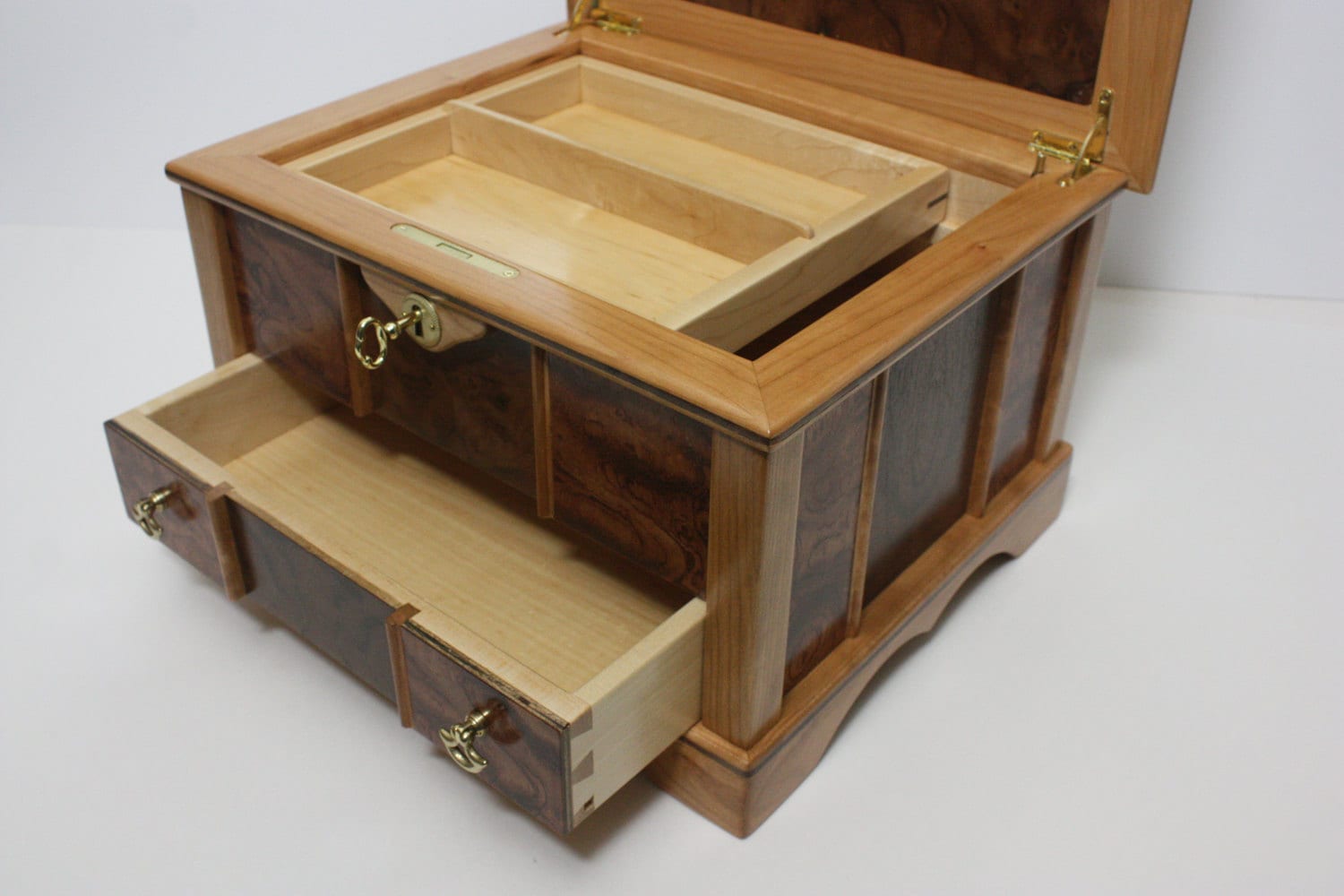 Large Locking Box with Lift Out Tray and Drawer