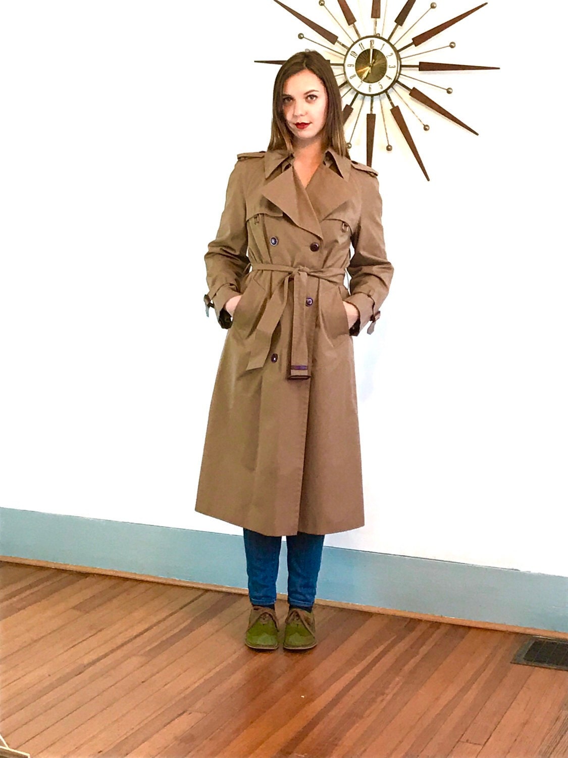 https://www.etsy.com/listing/516329199/vintage-70s-etiene-aigner-trench-coat?ref=shop_home_active_4