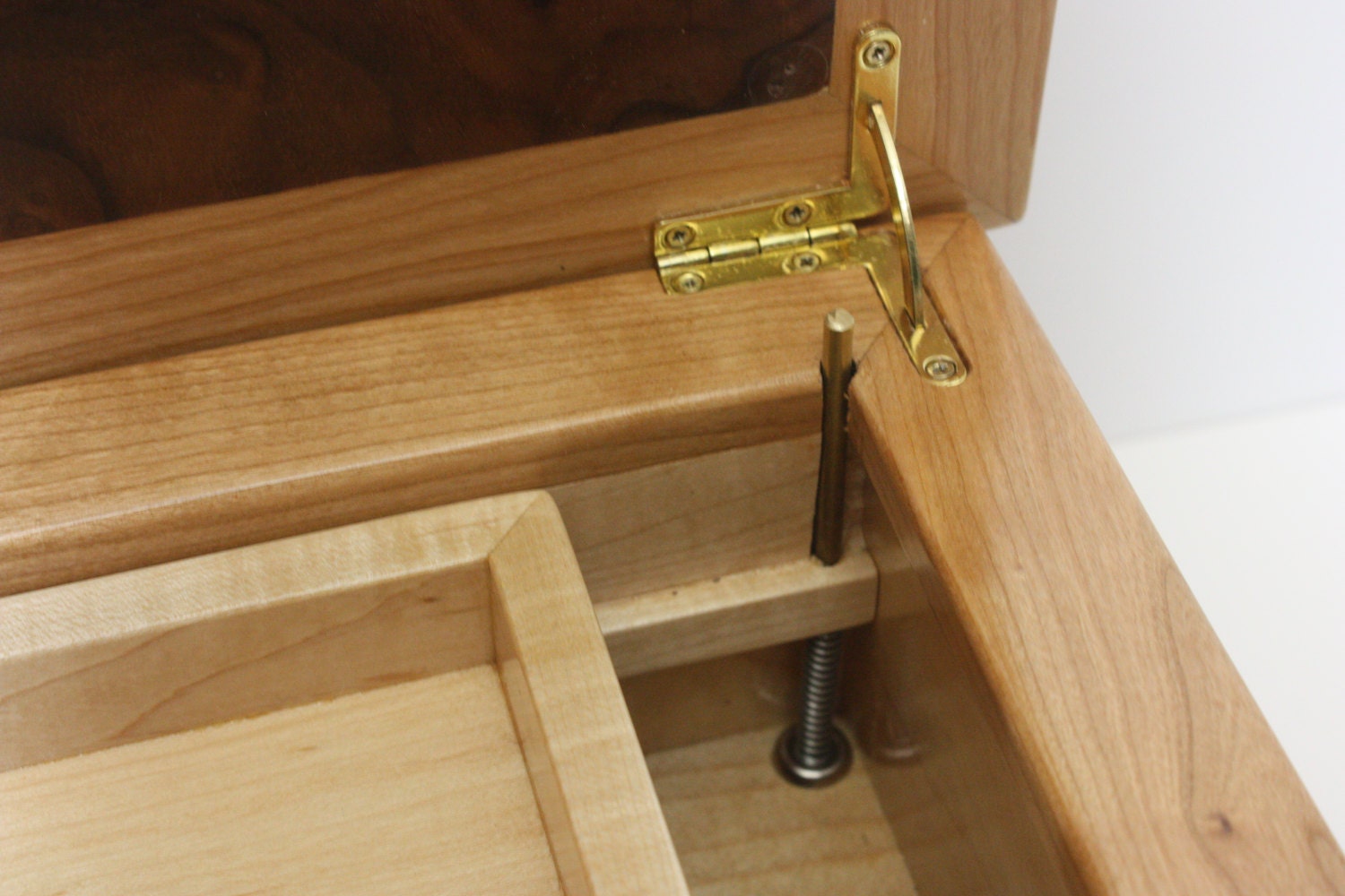 Locking Box with Quadrant Hinges and Locking Drawer