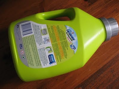 Making Storage Containers with Reclaimed Plastic Bottles