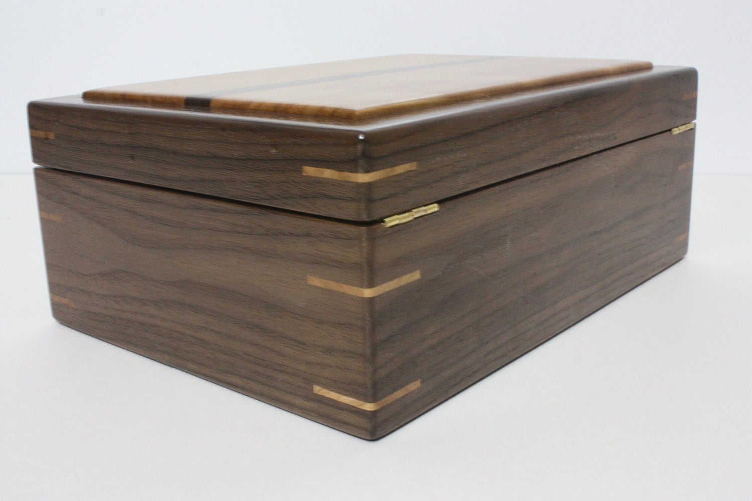 Locking Wood Box with Quadrant Hinges