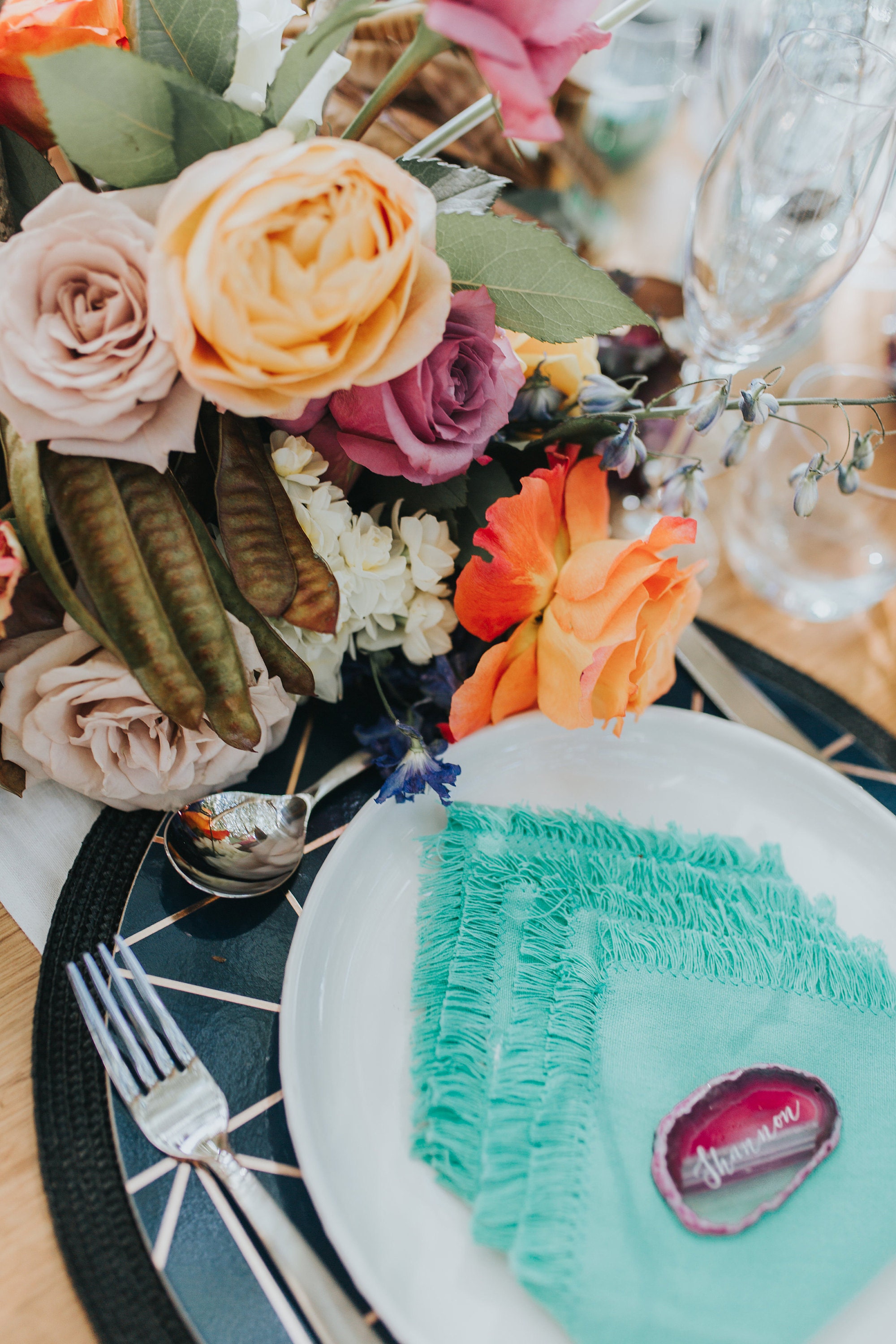 Agate place settings