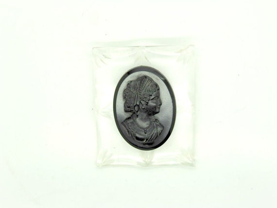 Vintage cameo brooches for sale