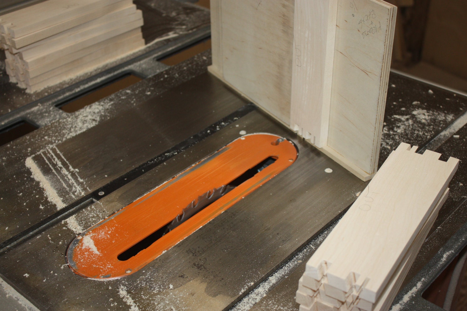 Making Dovetail Drawers