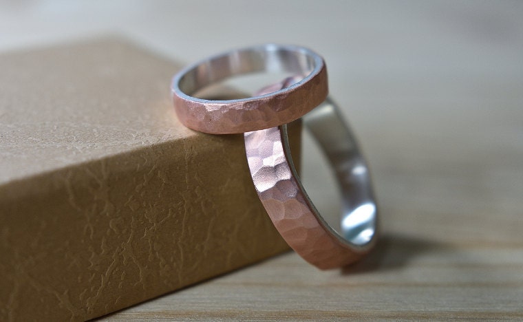 Hammered_copper_rings_lrplana