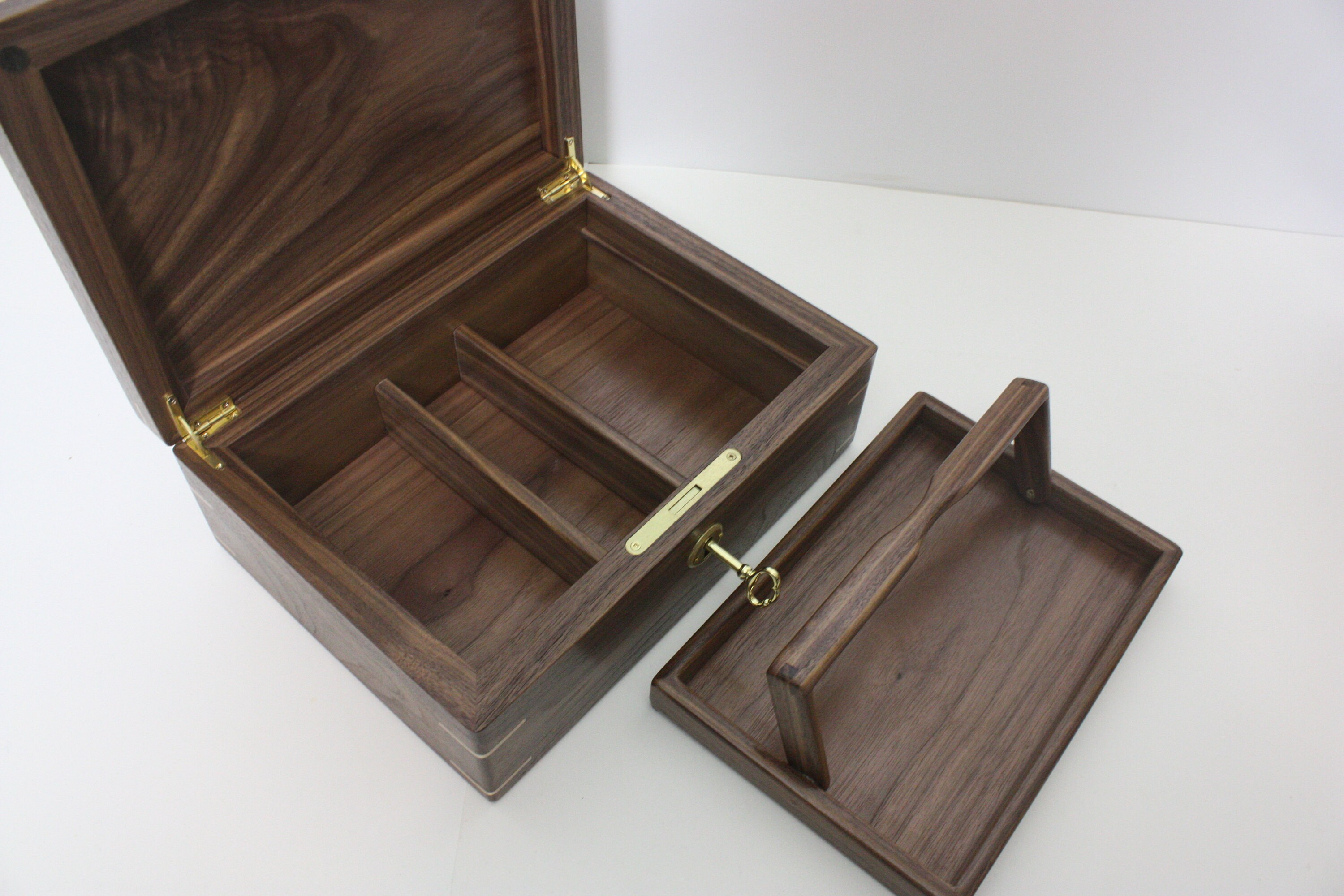 Locking Box with Removable Dividers