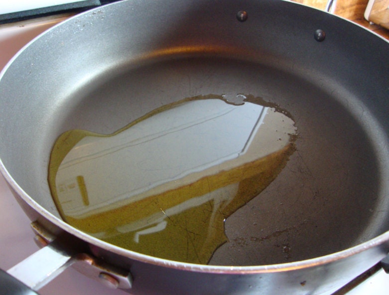 canola oil, fry pan, non stick fry pan