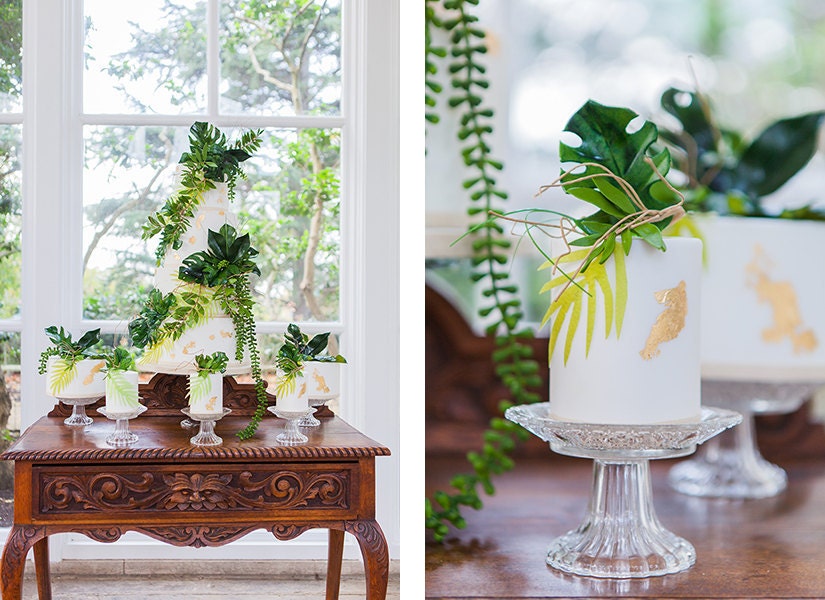Flamboyant Invites Palm and Gold Photo Shoot