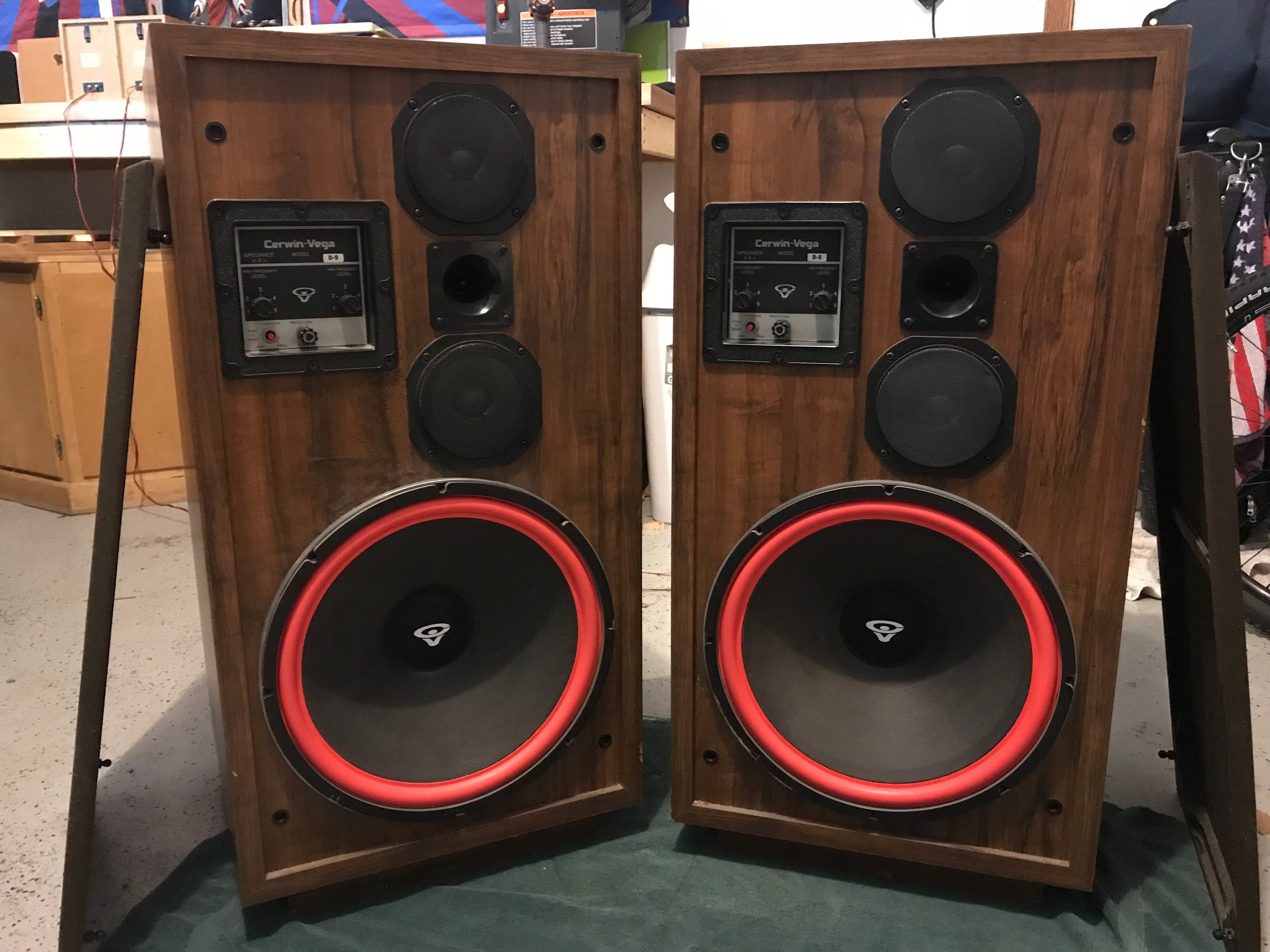 Cerwin Vega D-9 Speakers