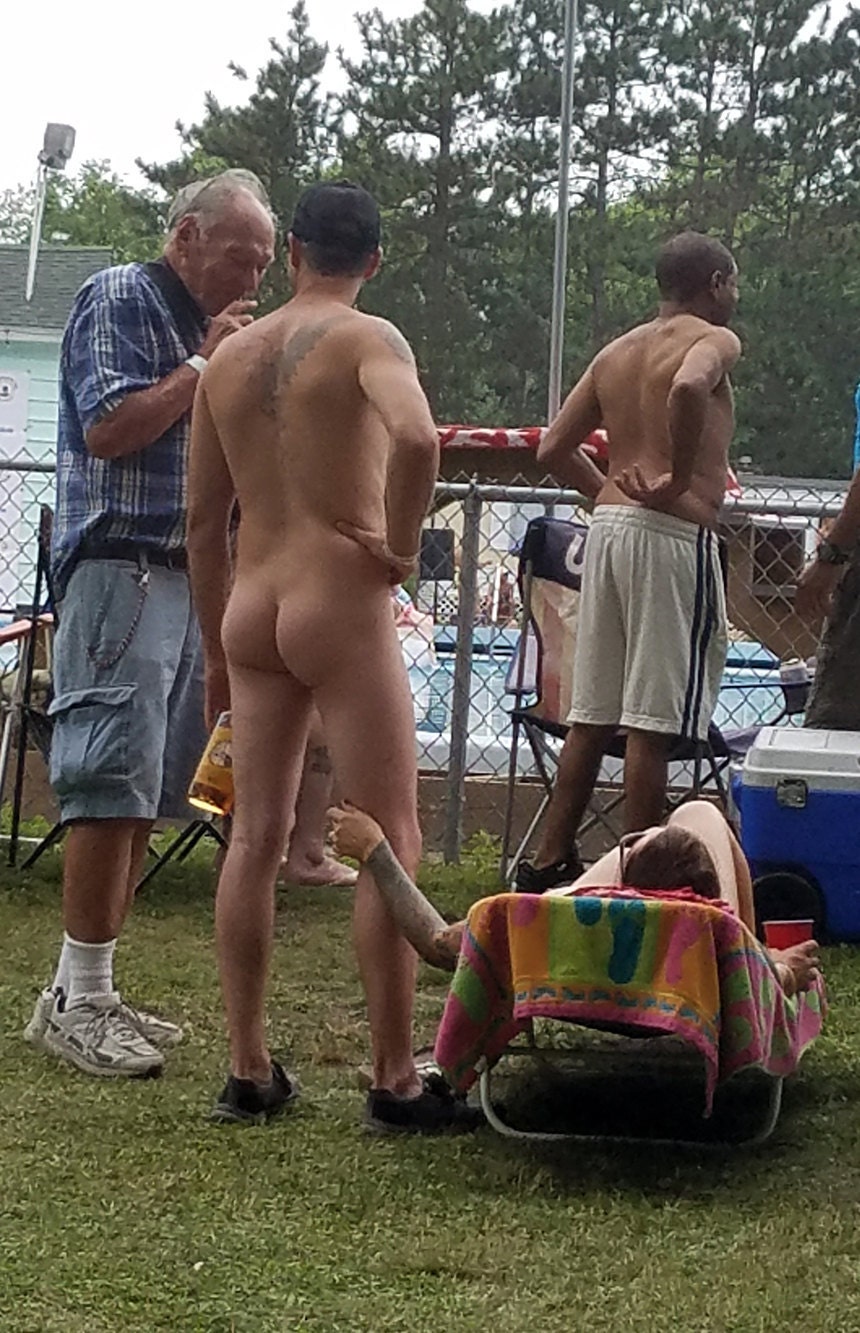 Nudist at Nudes A Poppin 2017