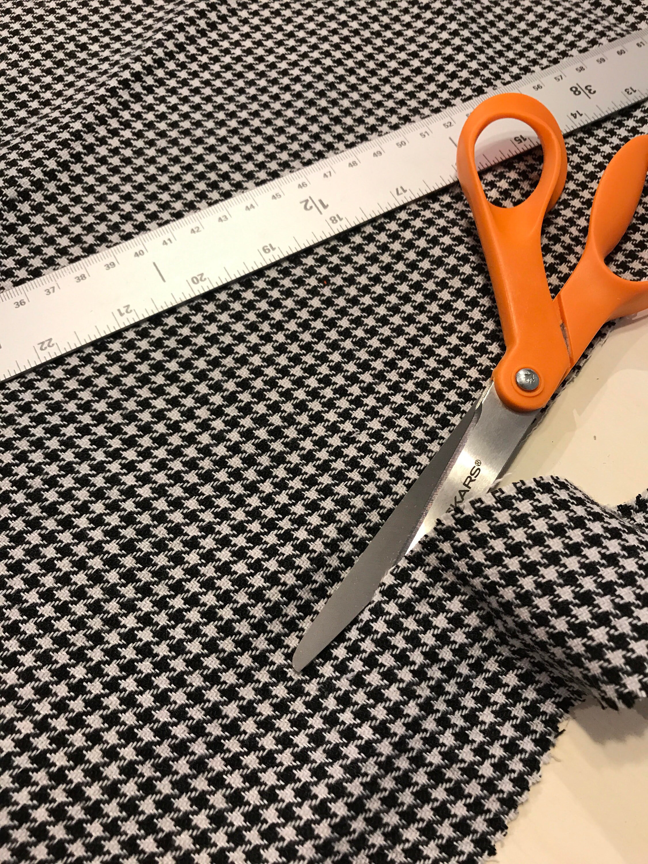 DIY Halloween Table Throw Fall Decor