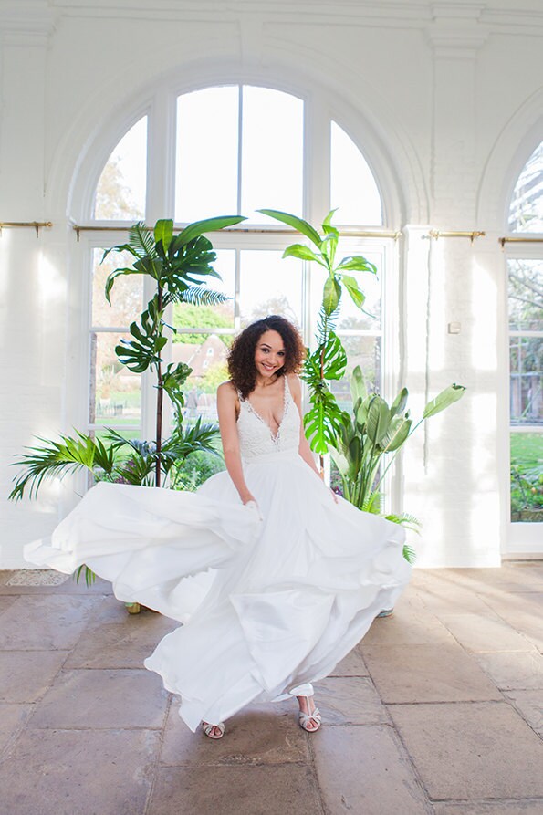Flamboyant Invites Palm and Gold Photo Shoot