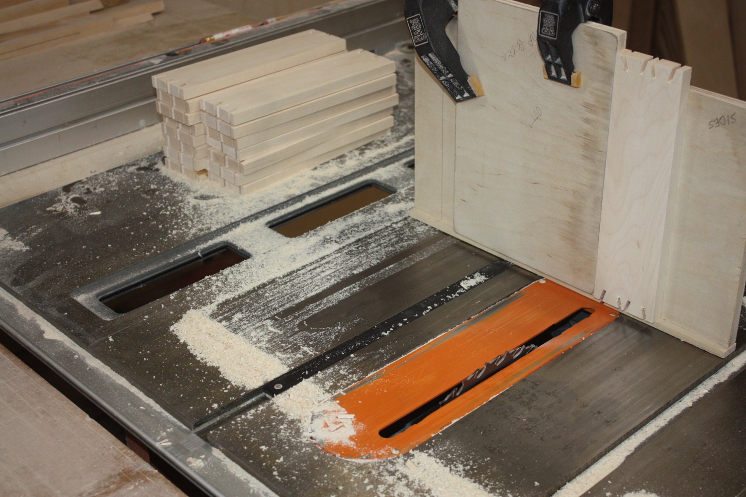 Cutting Dovetails on a Tablesaw