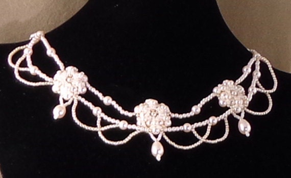 Hand woven seed bead pearl bridal necklace.