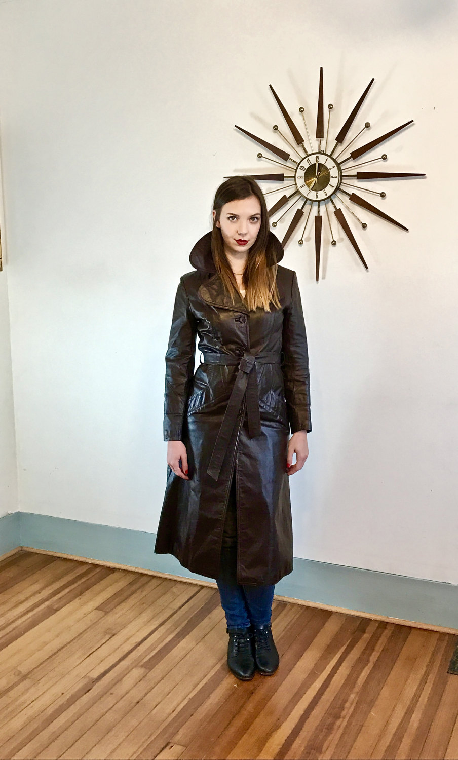 https://www.posiesforluluvintage.com/listing/516329115/vintage-70s-joanna-fine-leathers-trench