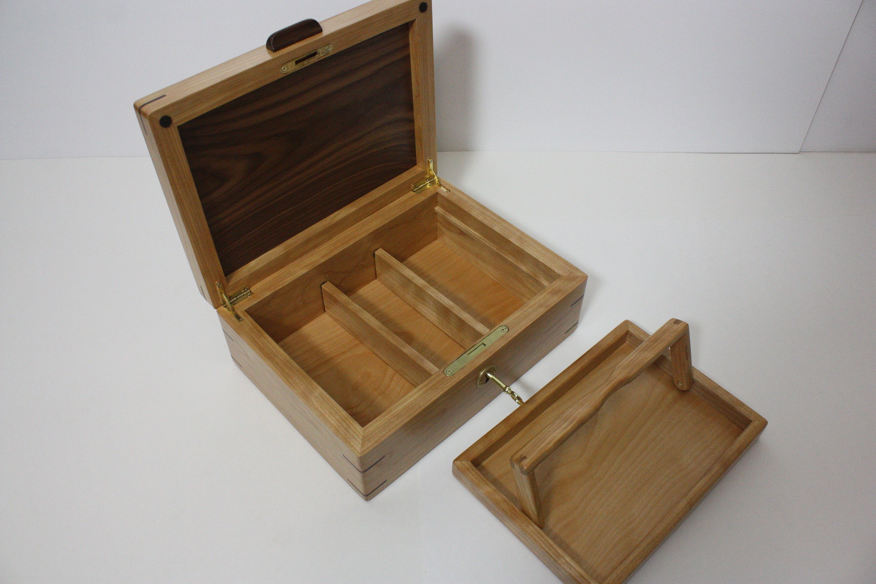 Large Locking Wood Box