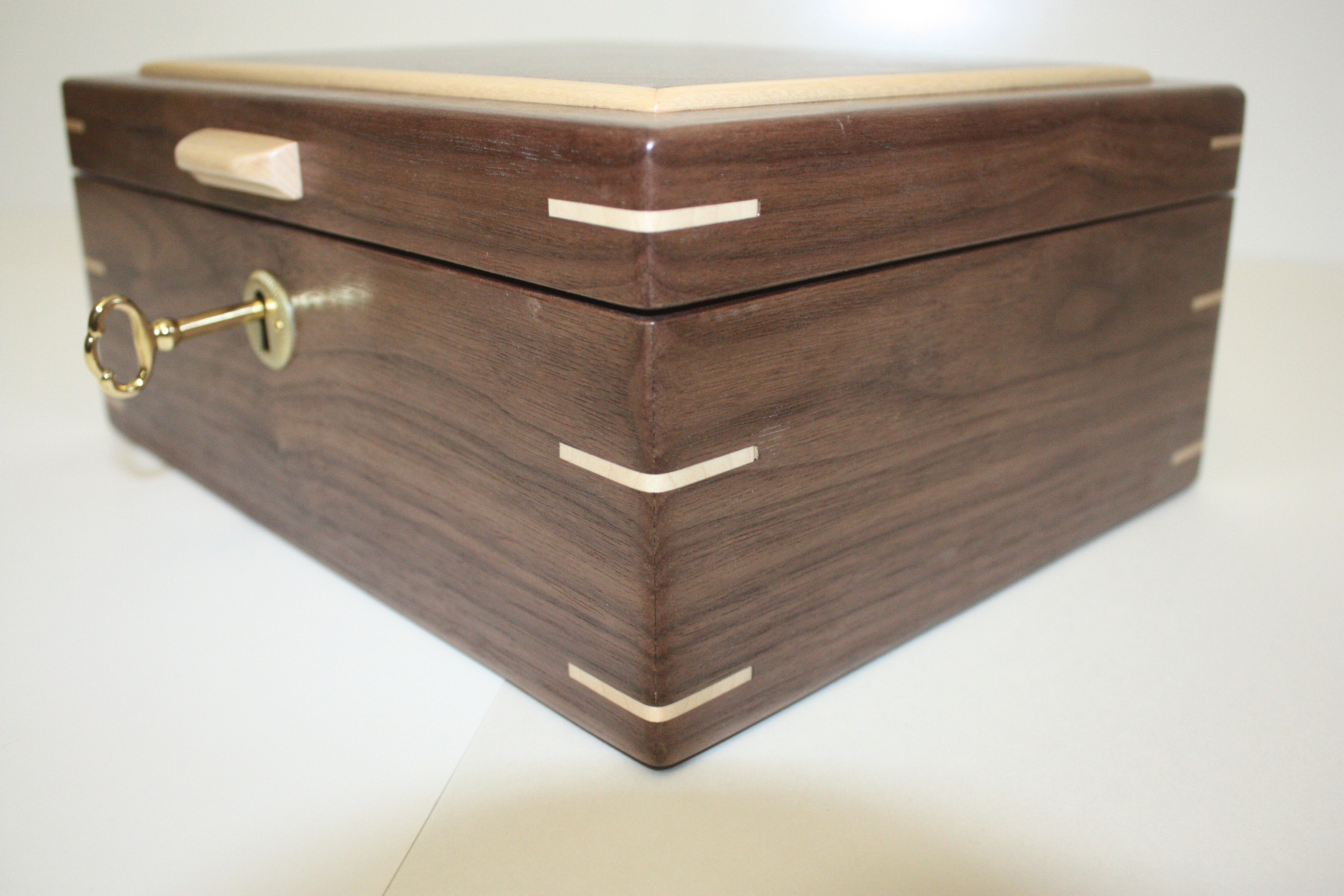 Locking handmade locking wooden box