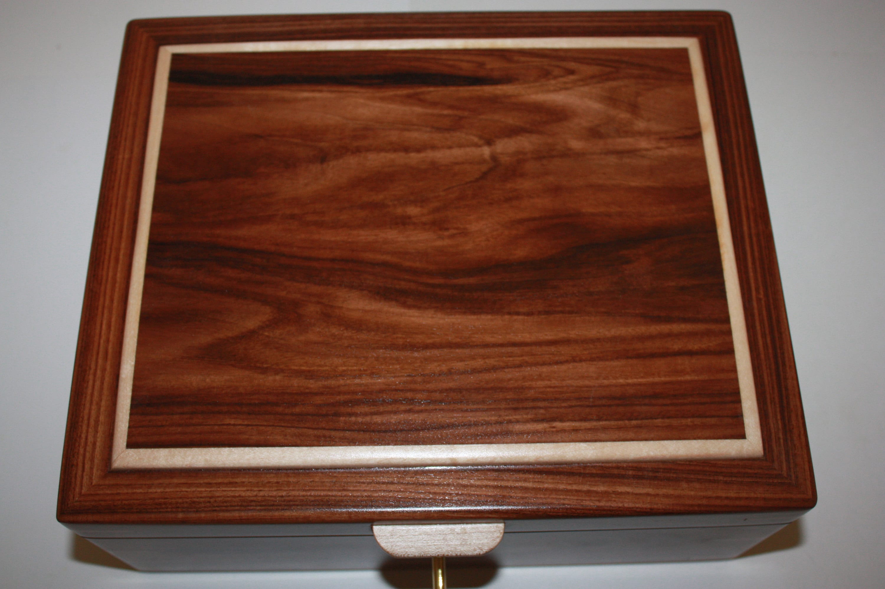 Morado/Bolivian Rosewood Humidor