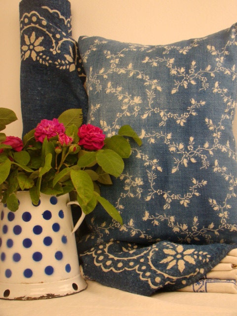 Indigo linen cushions