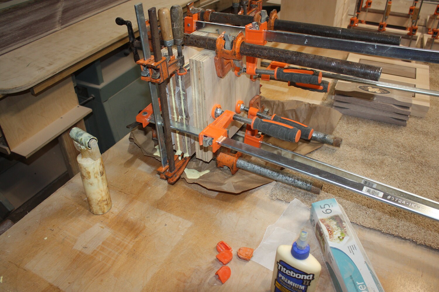 Clamping Laminated Lids for Jewelry Boxes
