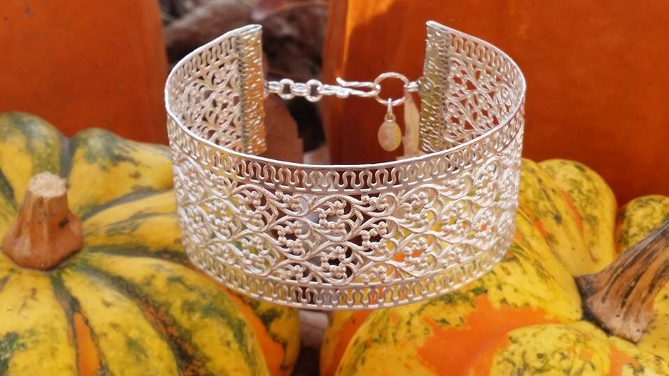 Luscious Silver filigree bracelet.