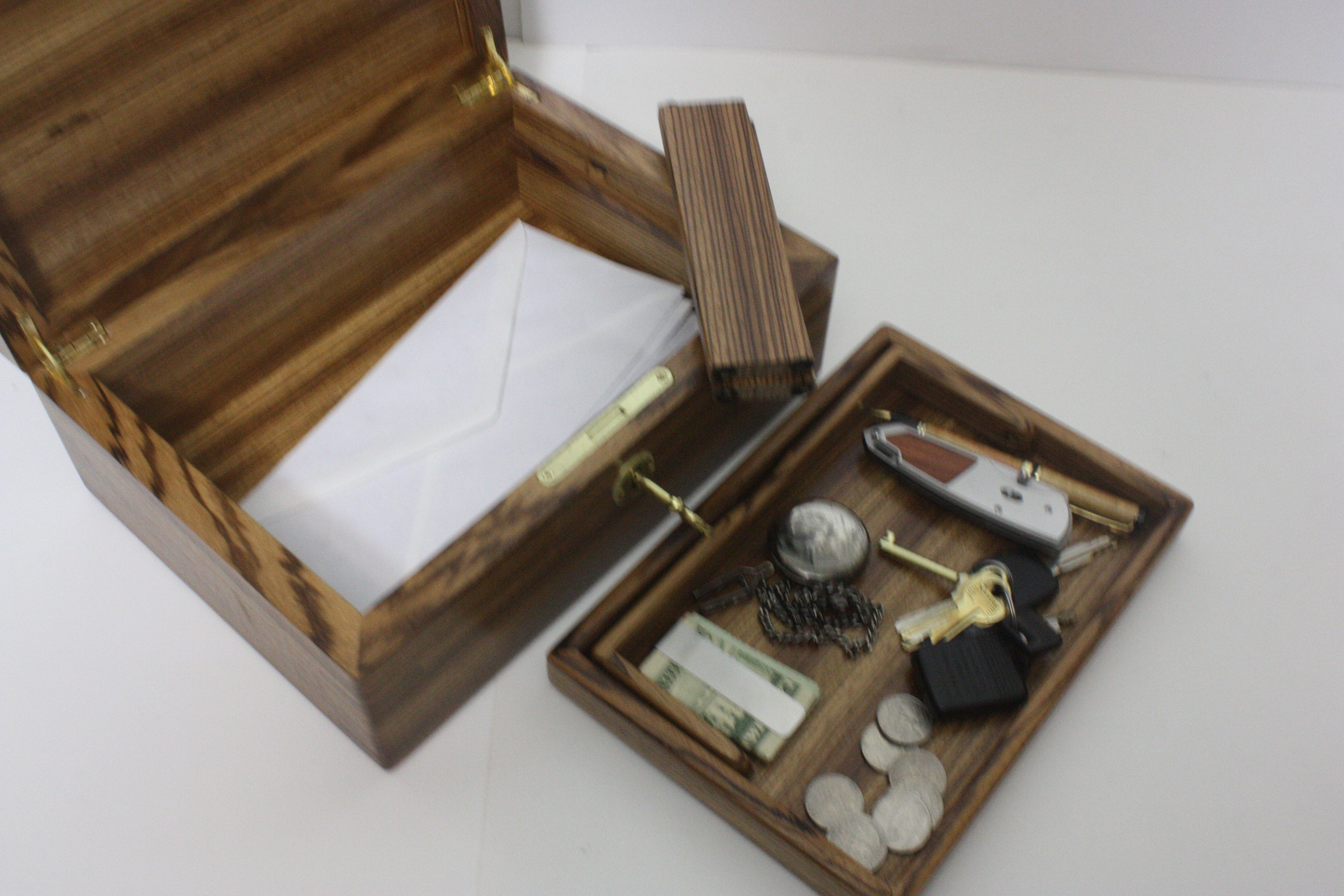 Zebrawood Mens Valet Box