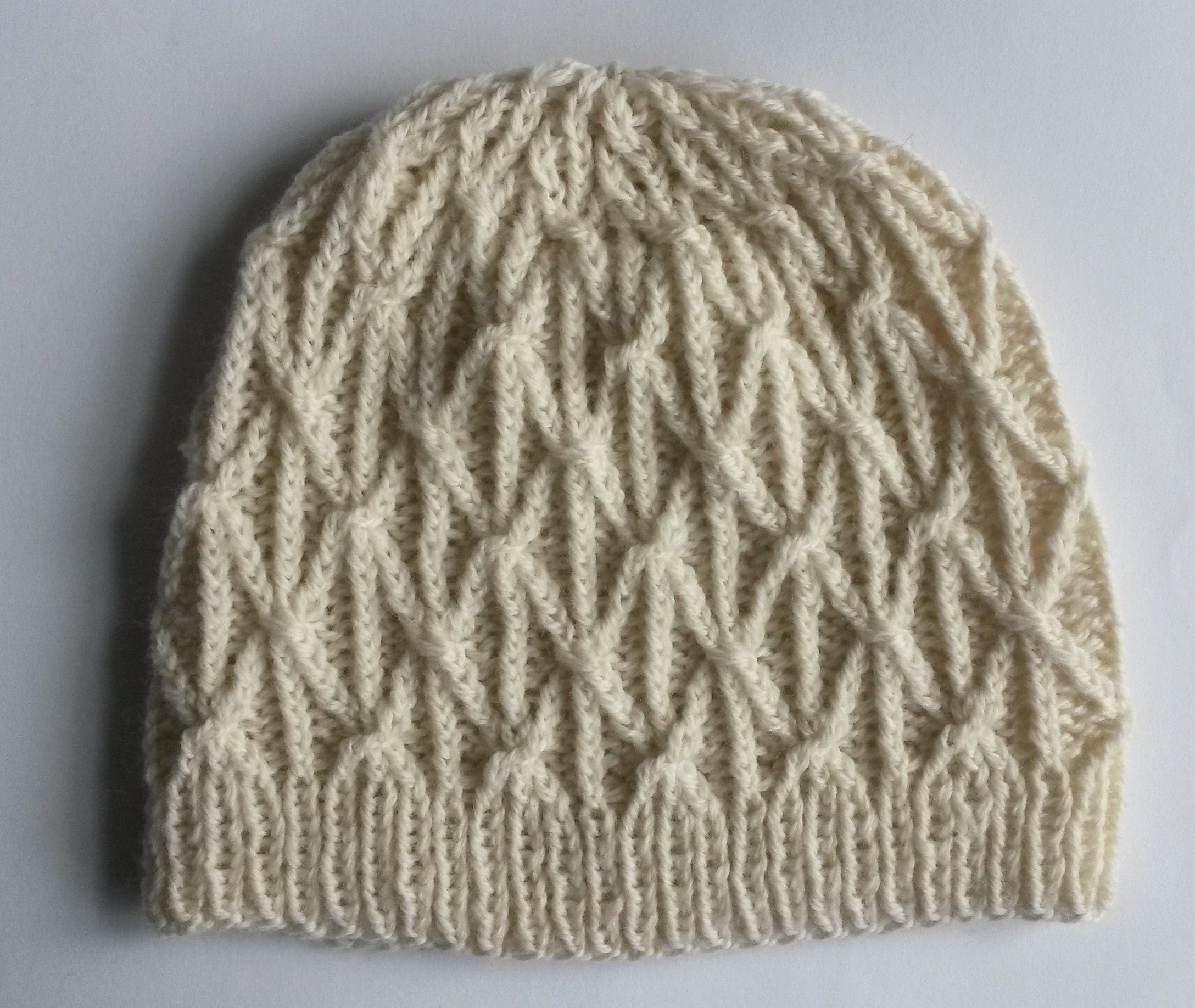 Aran Lattice Beanie in white