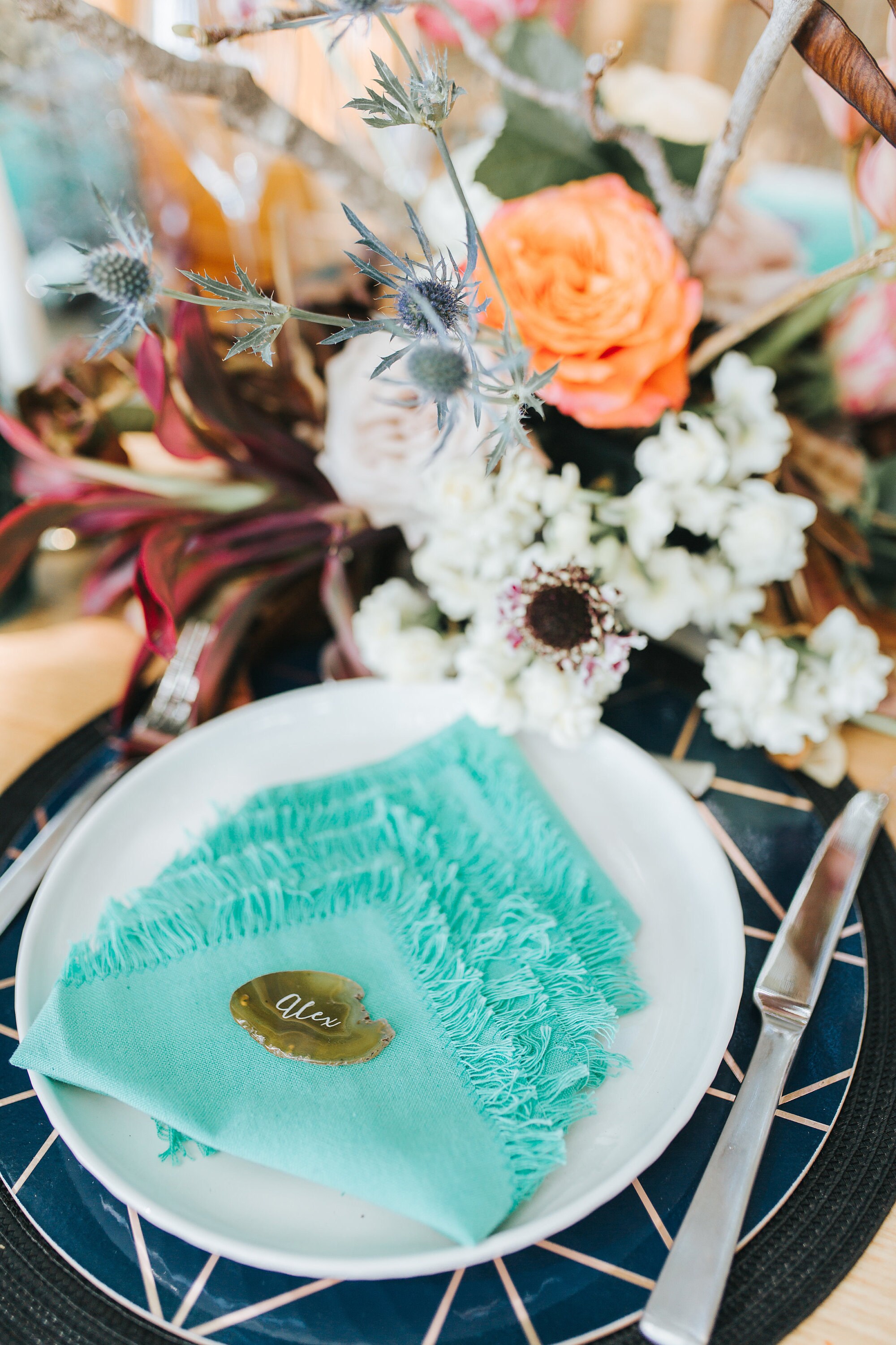agate place setting.