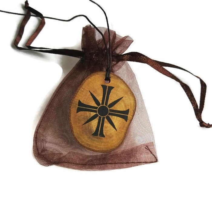 Far Cry 5 Iron Cross Religious cult Symbol Handmade Wooden Pendant Necklaces / Keyrings / Earrings Charm