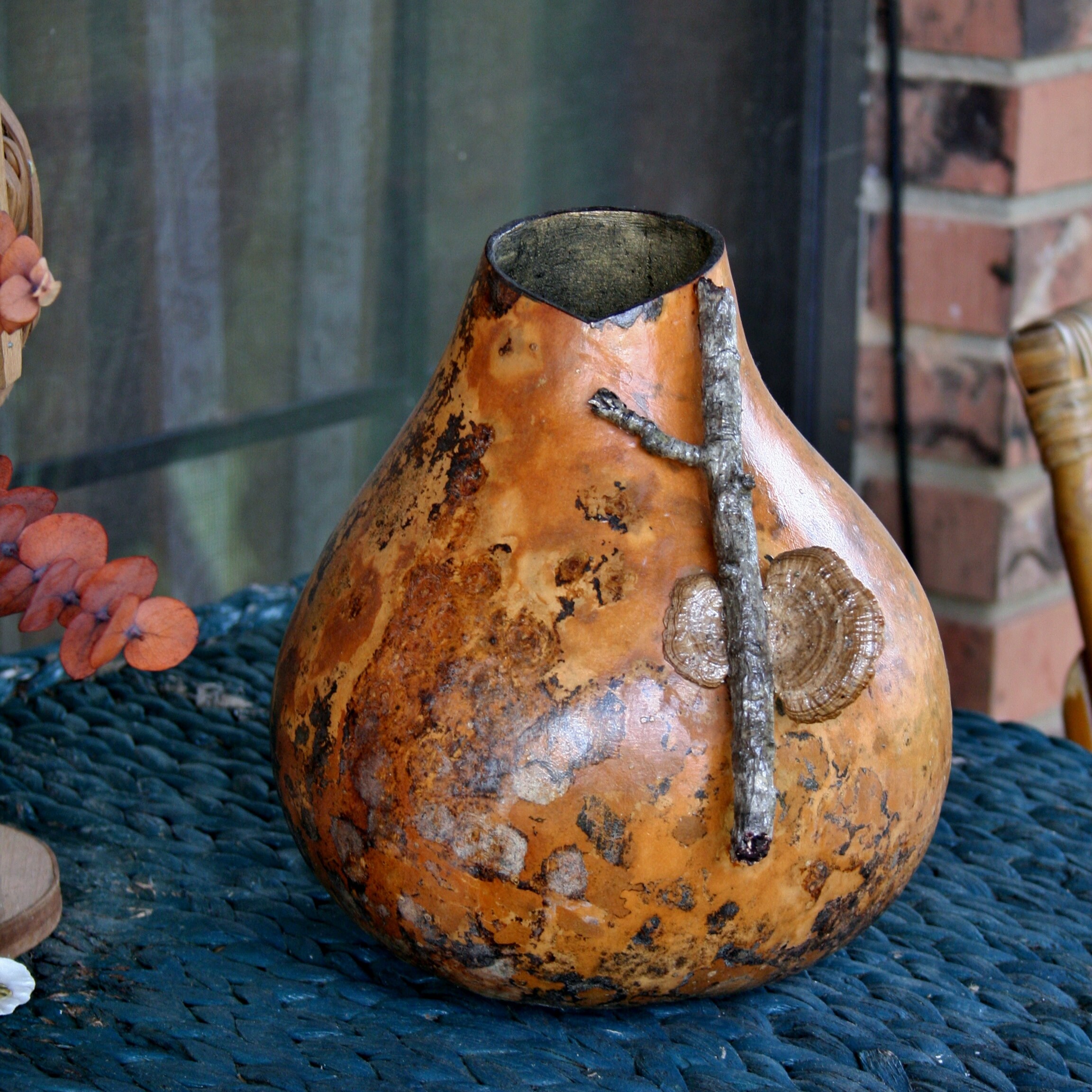 Distinctive Gourd Art Vase