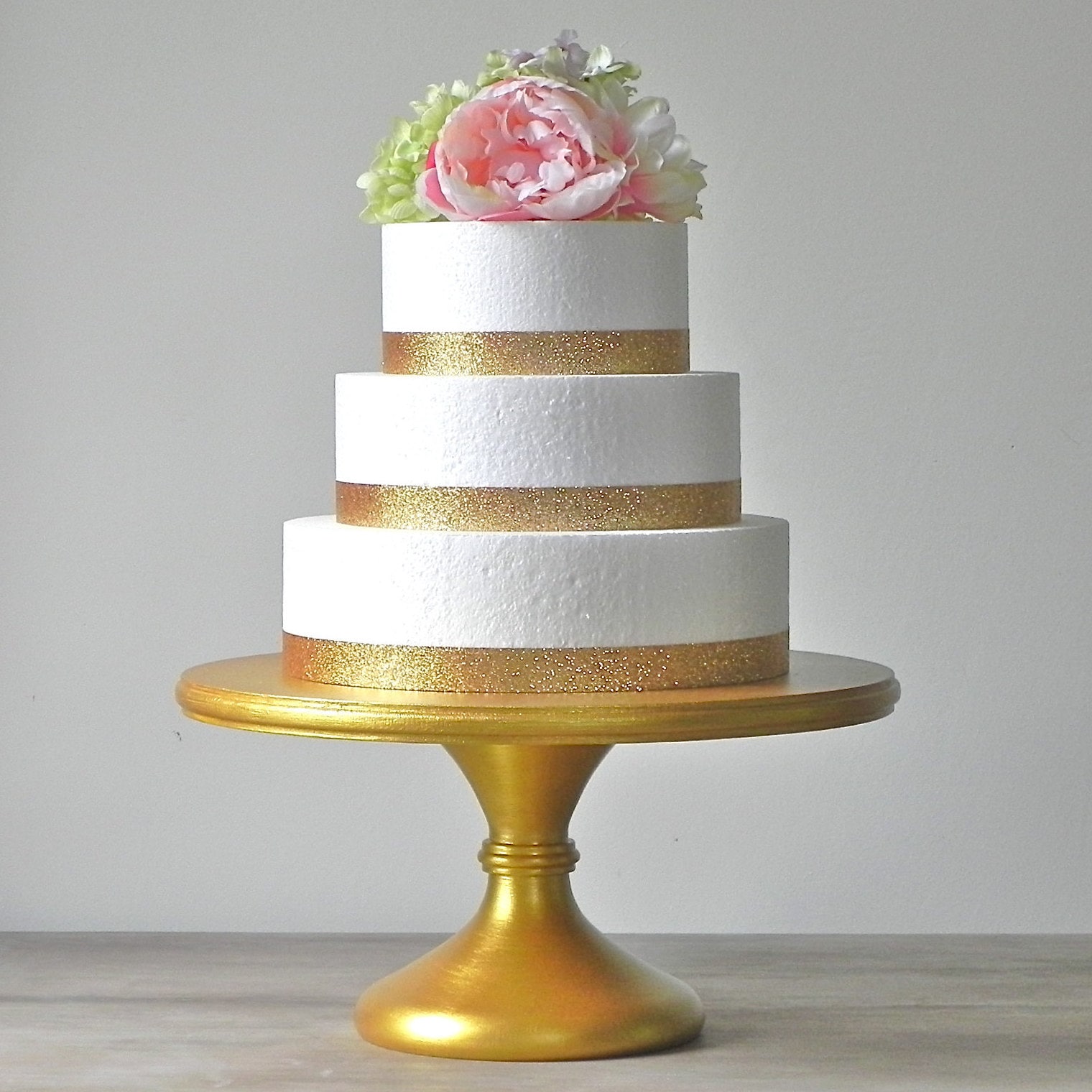 A Favorite Cake Stand Shop of Martha Stewart by EIsabellaDesigns